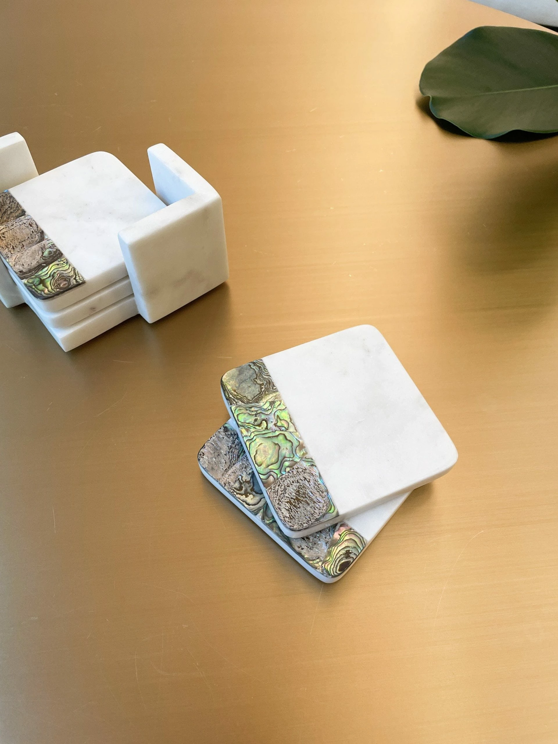 Anaya Home Rainbow Mother Of Pearl White Marble Coasters With Holder, Set Of 4 8 Anaya Home Rainbow Mother Of Pearl White Marble Coasters With Holder, Set Of 4 – Bild 6