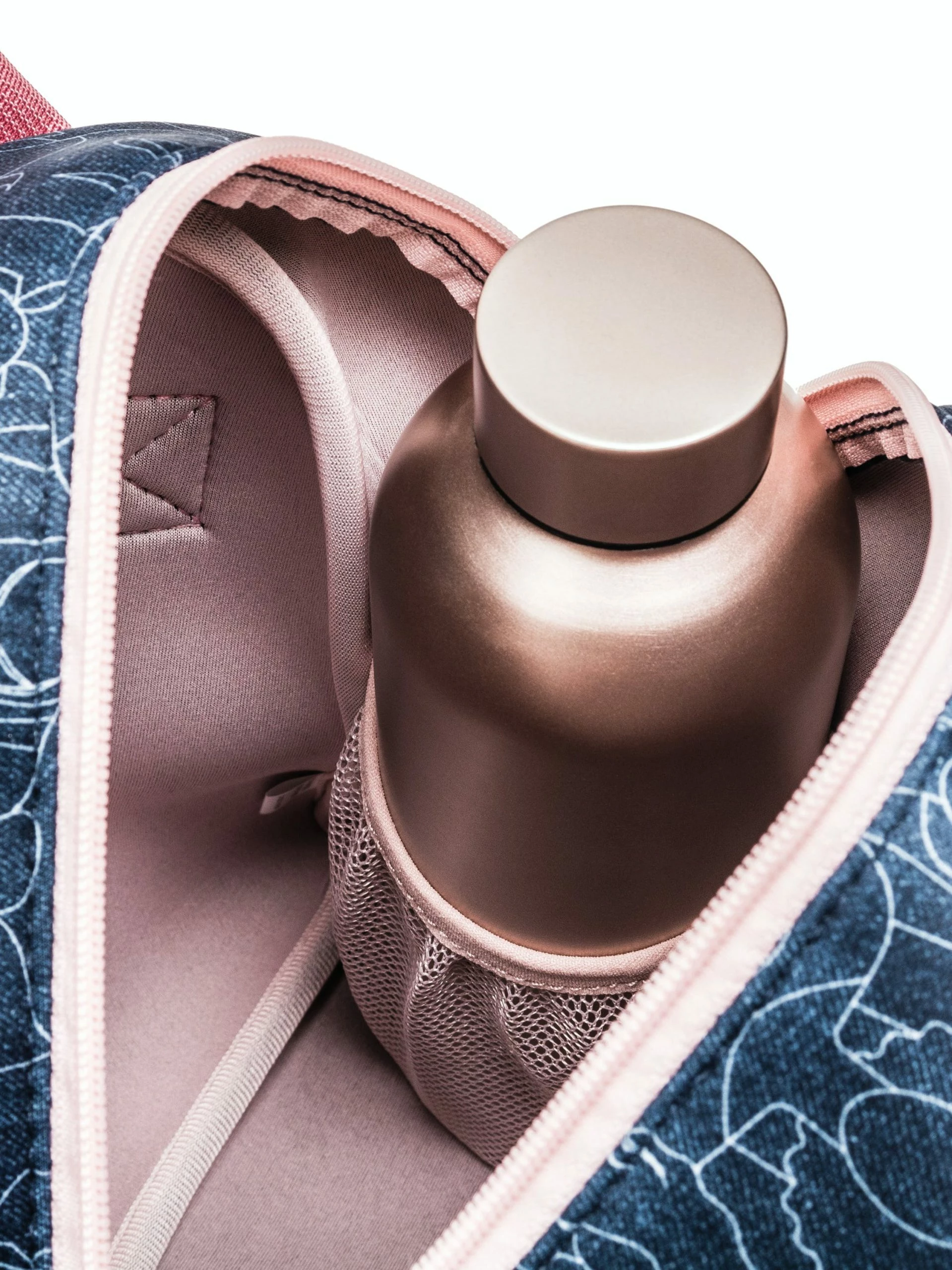 MYTAGALONGS Water Bottle - Because I Am A Girl Pink 5 MYTAGALONGS Water Bottle - Because I Am A Girl Pink – Bild 3