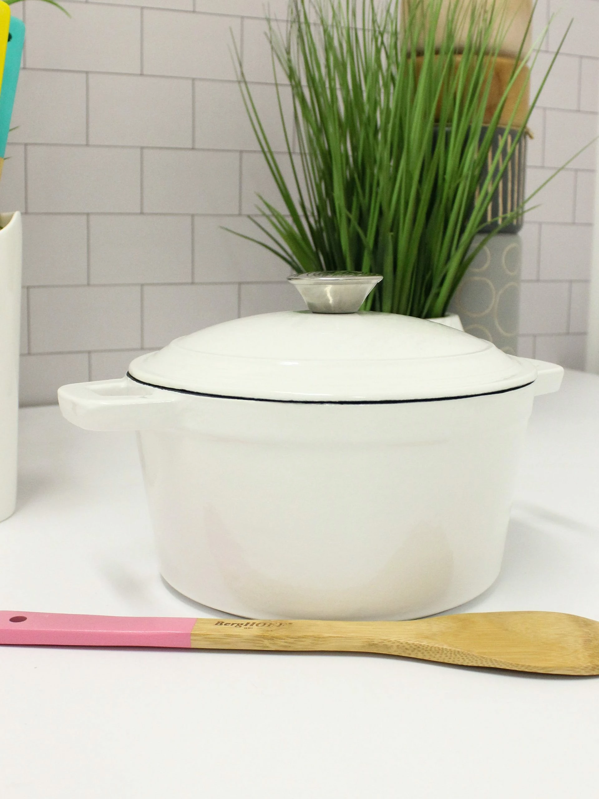 BergHOFF Neo 3 Qt Cast Iron Round Covered Dutch Oven 5 BergHOFF Neo 3 Qt Cast Iron Round Covered Dutch Oven – Bild 3