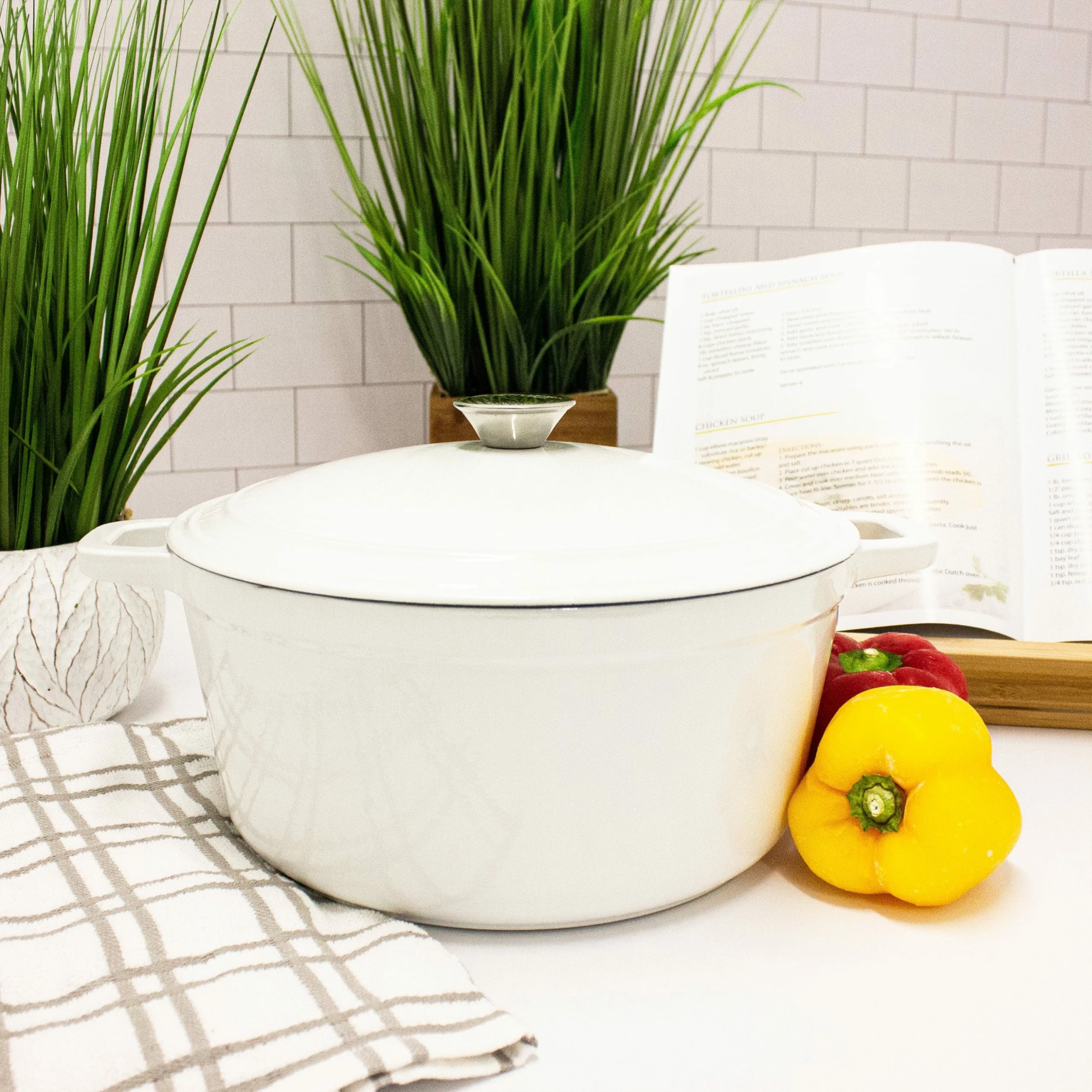 BergHOFF Neo 7 Qt Cast Iron Round Covered Dutch Oven, White 4 BergHOFF Neo 7 Qt Cast Iron Round Covered Dutch Oven, White – Bild 2