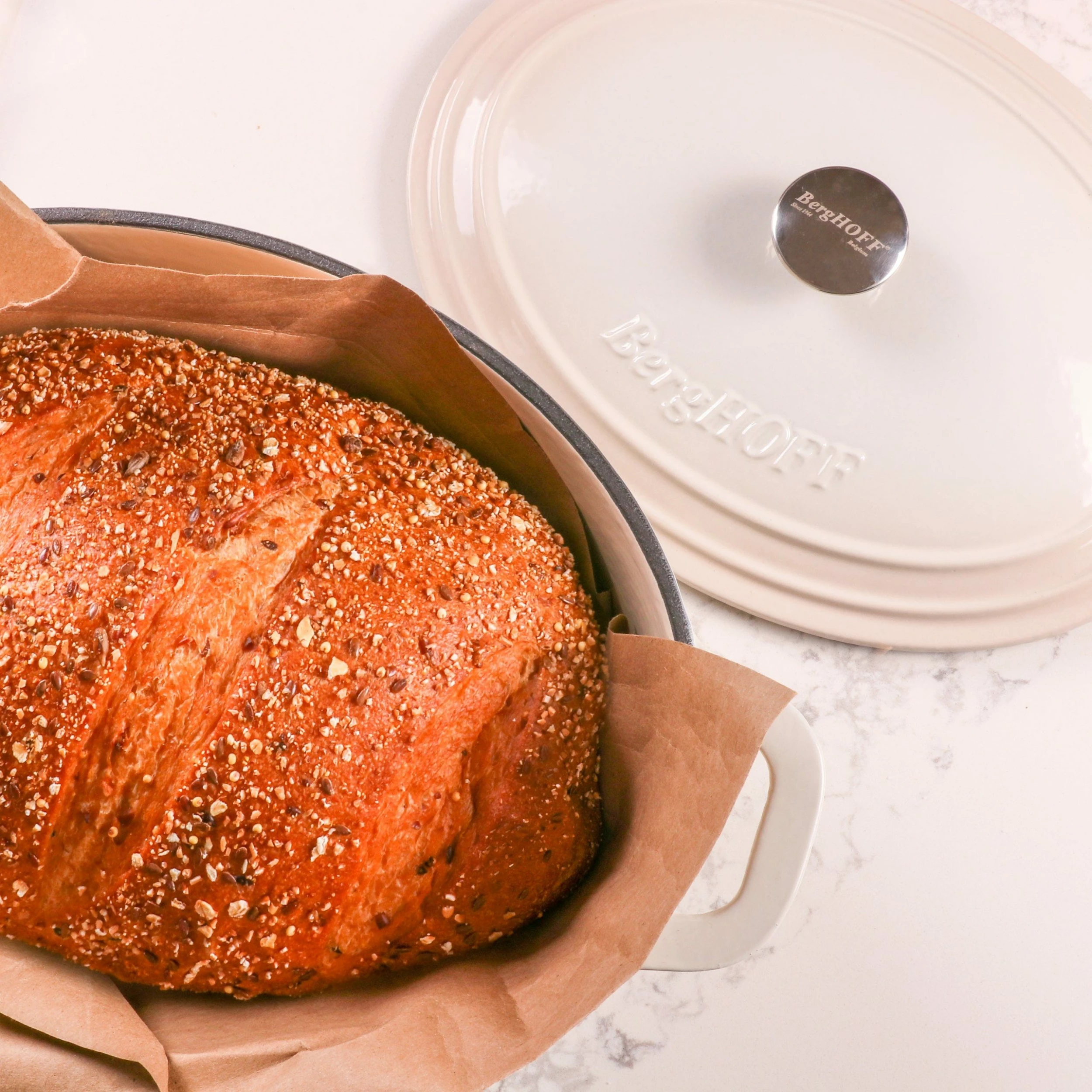 BergHOFF Neo 8Qt Cast Iron Oval Covered Dutch Oven - Meringue 9 BergHOFF Neo 8Qt Cast Iron Oval Covered Dutch Oven - Meringue – Bild 7