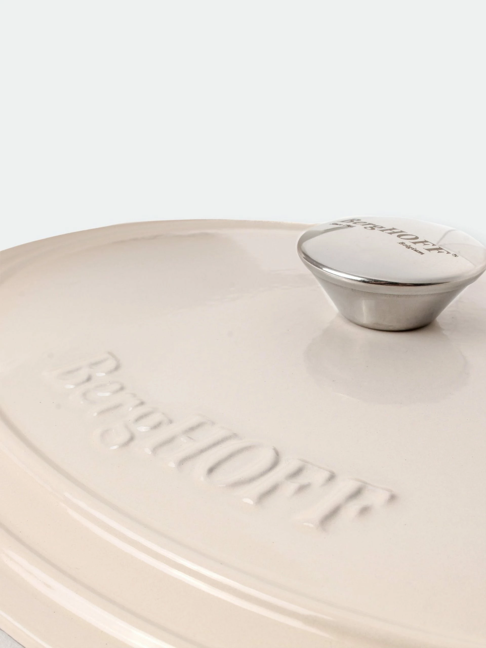 BergHOFF 5qt Cast Iron Oval Covered Dutch Oven, Meringue 6 BergHOFF 5qt Cast Iron Oval Covered Dutch Oven, Meringue – Bild 4